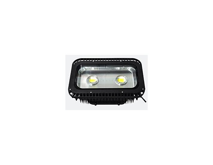 Projector LED Branco Frio c/ F.A. Mean Well 200W (600W)